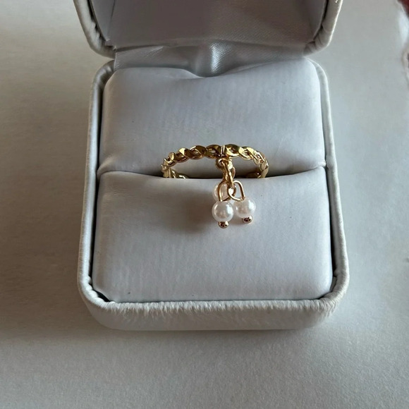 3/$20 Gold Tone Twisted Dangling Pearls Circle Ring Size 6/7 - Picture 1 of 5